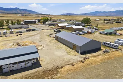 285 E Cimmarron Way N, Erda, UT 84074 - Photo 44