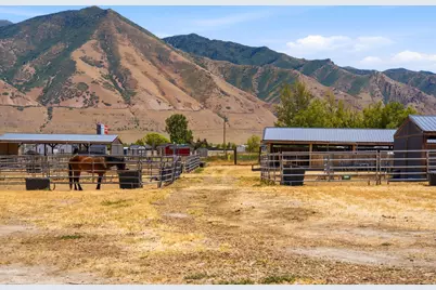 285 E Cimmarron Way N, Erda, UT 84074 - Photo 32