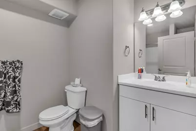 1140 W 950 N #E201, Orem, UT 84057 - Photo 22