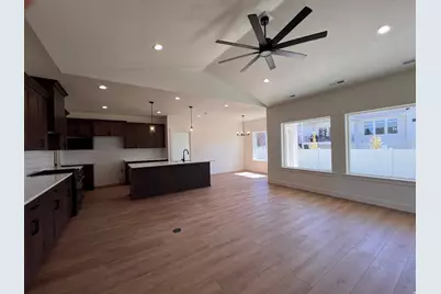 2801 W 2580 N #18, Plain City, UT 84404 - Photo 4