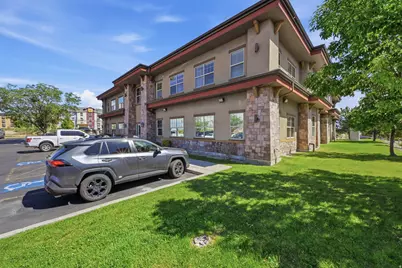 7478 S Campus Dr #201, West Jordan, UT 84084 - Photo 2