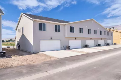 516 W 1875 N, Harrisville, UT 84404 - Photo 14