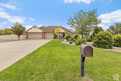 1879 E Tickville Cir, Eagle Mountain, UT 84005 - Photo 2