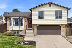 5498 W 6635 S, West Jordan, UT 84084 - Photo 32