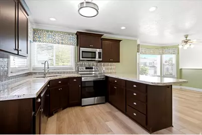 618 Willow Bend Dr, Centerville, UT 84014 - Photo 12