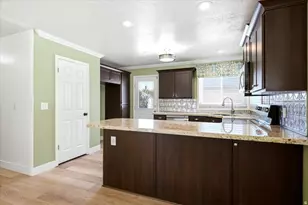 618 Willow Bend Dr, Centerville, UT 84014 - Photo 10