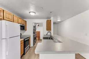 165 W Albion Village Way, Sandy, UT 84070 - Photo 10