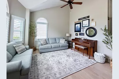 2587 W Vista Meadows Dr, Riverton, UT 84065 - Photo 4