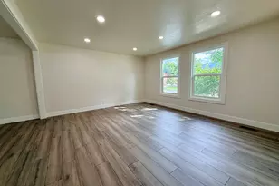 10320 S Clearview Dr, Sandy, UT 84070 - Photo 4