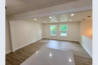 10320 S Clearview Dr, Sandy, UT 84070 - Photo 10