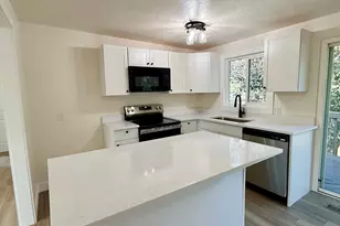10320 S Clearview Dr, Sandy, UT 84070 - Photo 8