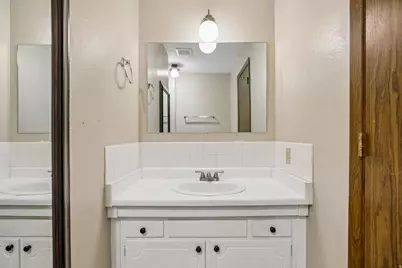290 N 500 W #301, Bountiful, UT 84010 - Photo 20
