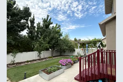 4017 W Scarsborough Ln, West Jordan, UT 84084 - Photo 18