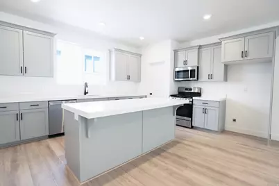 1225 E 1600 S #4, Provo, UT 84606 - Photo 4