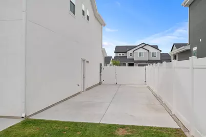 2945 S 2550 W, Syracuse, UT 84075 - Photo 38