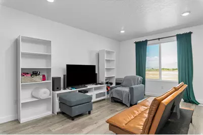1180 W Hidden Spring Dr, Santaquin, UT 84655 - Photo 4