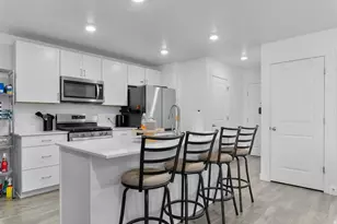 1180 W Hidden Spg Dr, Santaquin, UT 84655 - Photo 6