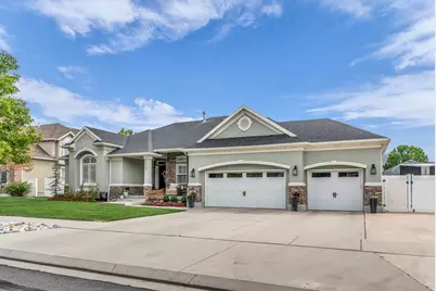 374 E Draper Downs Dr S, Draper, UT 84020 - Photo 2