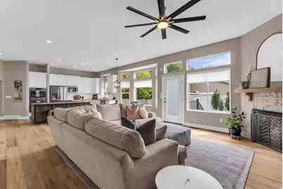 374 E Draper Downs Dr S, Draper, UT 84020 - Photo 4
