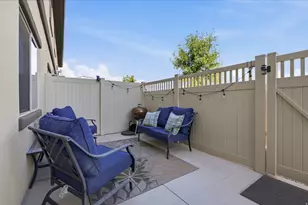 1001 W Curly Hollow Dr S, Saint George, UT 84770 - Photo 22