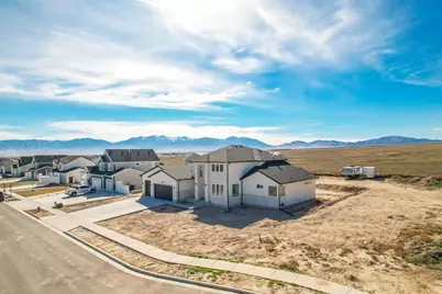 873 W Cherry Orchard Ln, Grantsville, UT 84029 - Photo 6