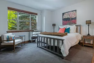 1054 E 200 S, Salt Lake City, UT 84102 - Photo 24