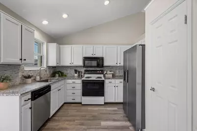 1523 S 500 E, Kaysville, UT 84037 - Photo 12