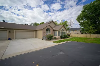 363 N 1030 E #M-4, Lehi, UT 84043 - Photo 2