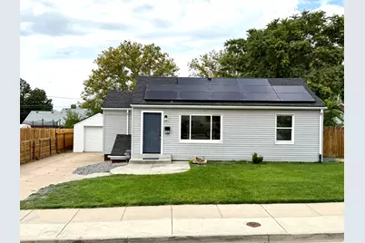 152 S 400 E, Clearfield, UT 84015 - Photo 2