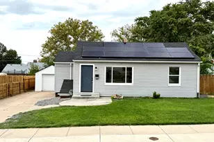 152 S 400 E, Clearfield, UT 84015 - Photo 2