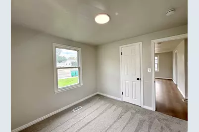 152 S 400 E, Clearfield, UT 84015 - Photo 8