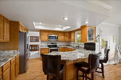 11602 S Hickory Valley Dr E, Sandy, UT 84092 - Photo 18
