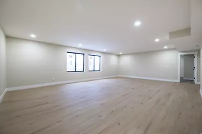 2899 E Lake Dr, Eagle Mountain, UT 84005 - Photo 18