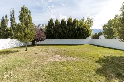 740 N Champion Ln, Kaysville, UT 84037 - Photo 38