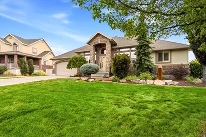 182 N Sierra Way W, Layton, UT 84041 - Photo 2
