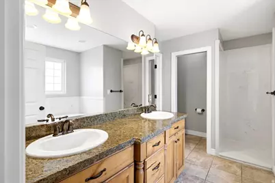 182 N Sierra Way W, Layton, UT 84041 - Photo 18