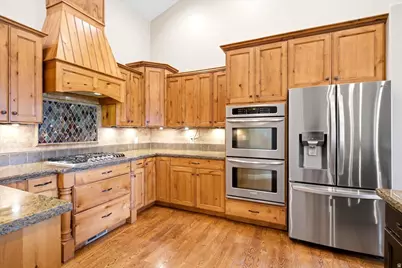 182 N Sierra Way W, Layton, UT 84041 - Photo 12