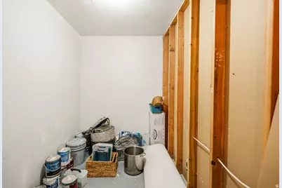 2029 W Crescent Row S, Mapleton, UT 84664 - Photo 32