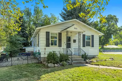 902 Grandview Dr, Ogden, UT 84403 - Photo 2