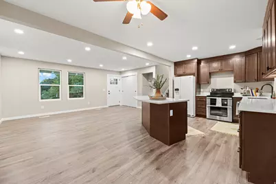 517 S 10 W, Farmington, UT 84025 - Photo 10