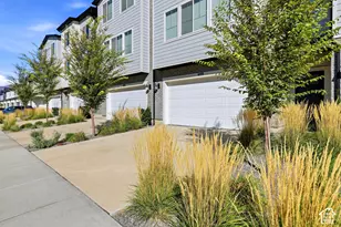 699 E Ryegrass Dr N, Eagle Mountain, UT 84005 - Photo 24