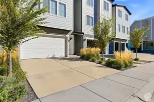 699 E Ryegrass Dr N, Eagle Mountain, UT 84005 - Photo 2