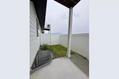 699 E Ryegrass Dr N, Eagle Mountain, UT 84005 - Photo 14