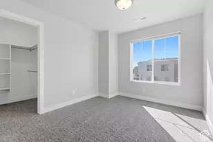 699 E Ryegrass Dr N, Eagle Mountain, UT 84005 - Photo 14