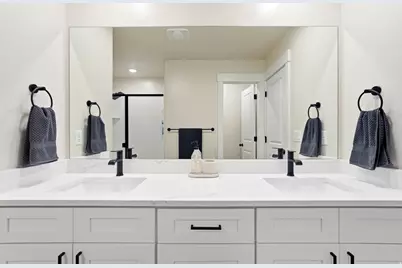 1162 N 550 W #113, Tooele, UT 84074 - Photo 16