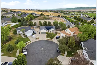 6294 S Cherry Valley Pl W, West Valley, UT 84118 - Photo 30