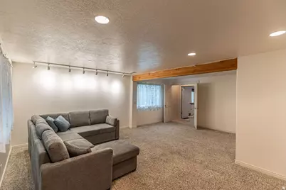 295 N 330 E, Orem, UT 84057 - Photo 34