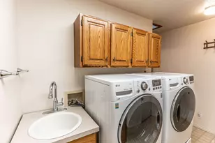 295 N 330 E, Orem, UT 84057 - Photo 44