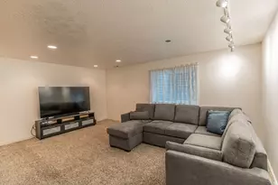 295 N 330 E, Orem, UT 84057 - Photo 30