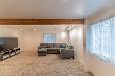295 N 330 E, Orem, UT 84057 - Photo 32
